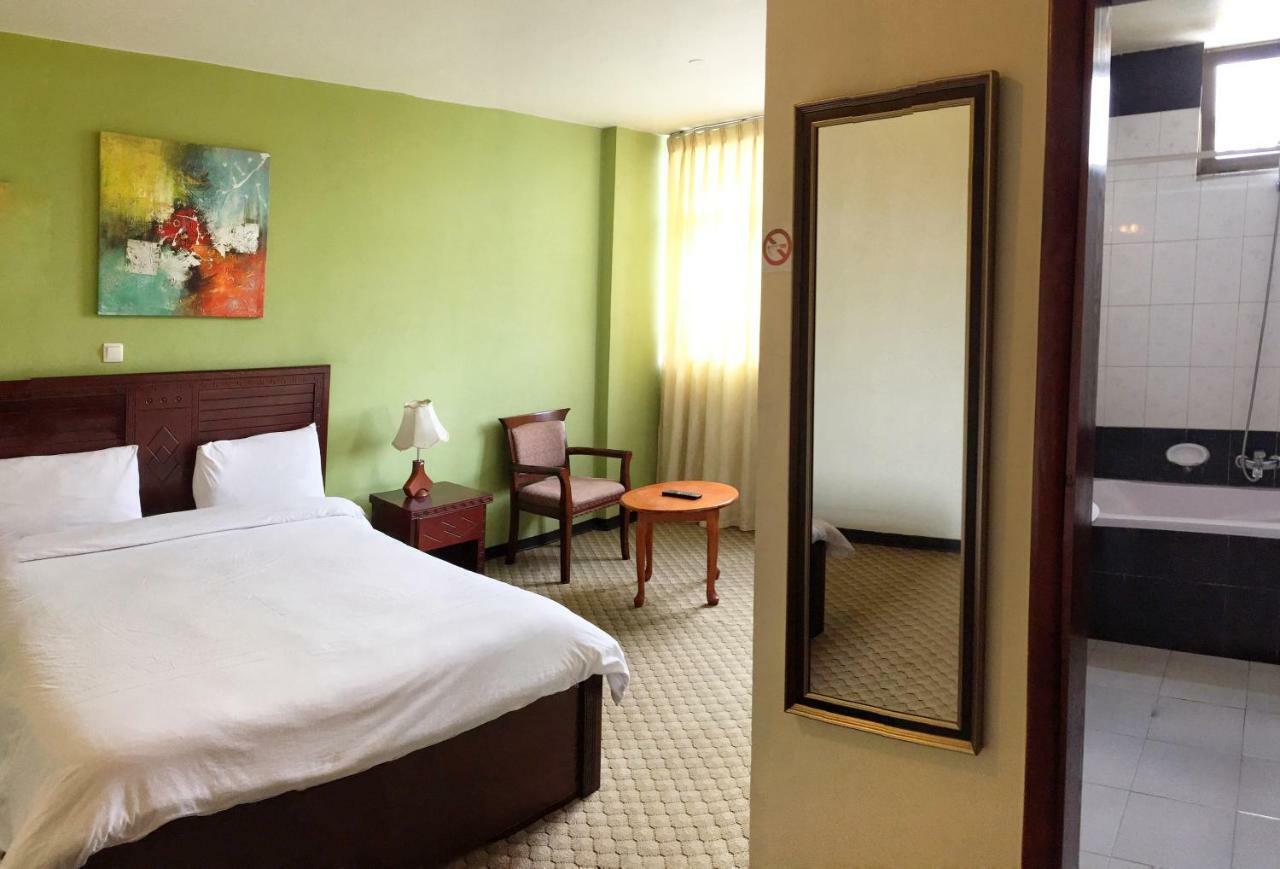 Top Ten Hotel Αντίς Αμπέμπα Εξωτερικό φωτογραφία